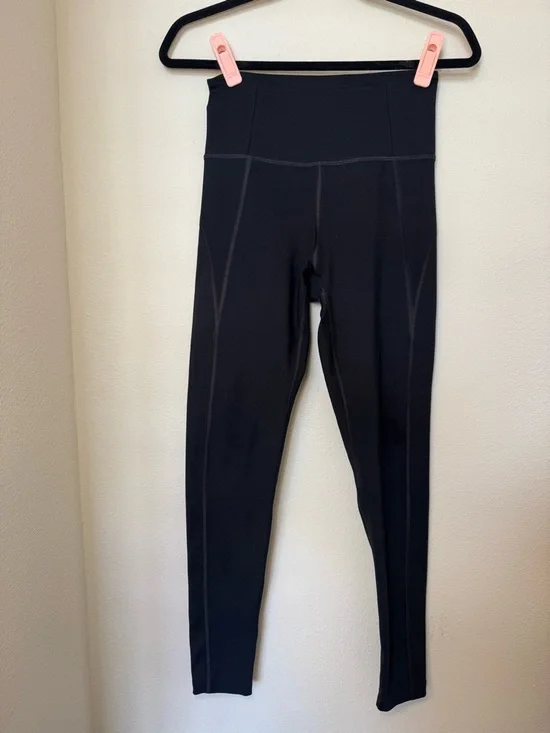 Girlfriend Collective Compressive High-Rise Leggings - Picture 2 of 5